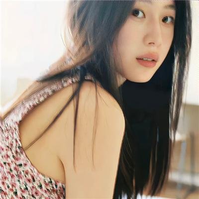 绿发男孩